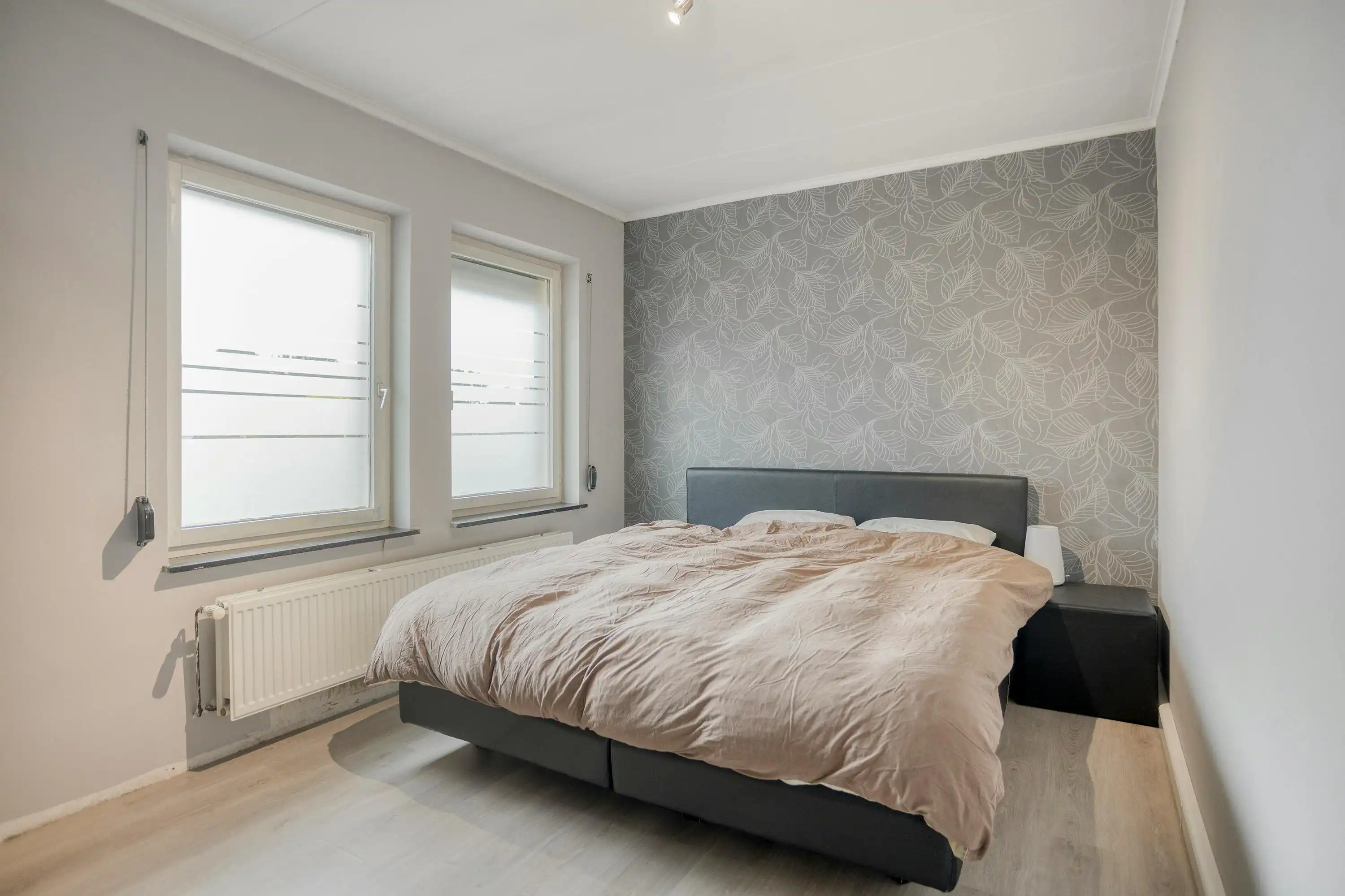 Halfopen gezinswoning met 4 slaapkamers in Genk foto 9