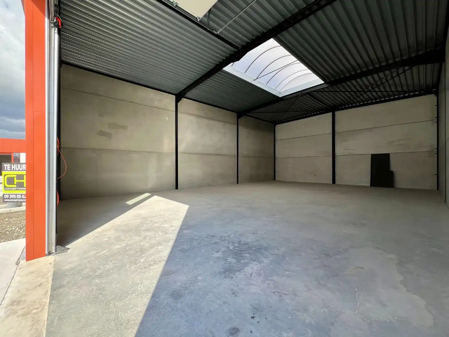 KMO-unit van 223 m² in bedrijvenpark VIEF, Evergem foto 2