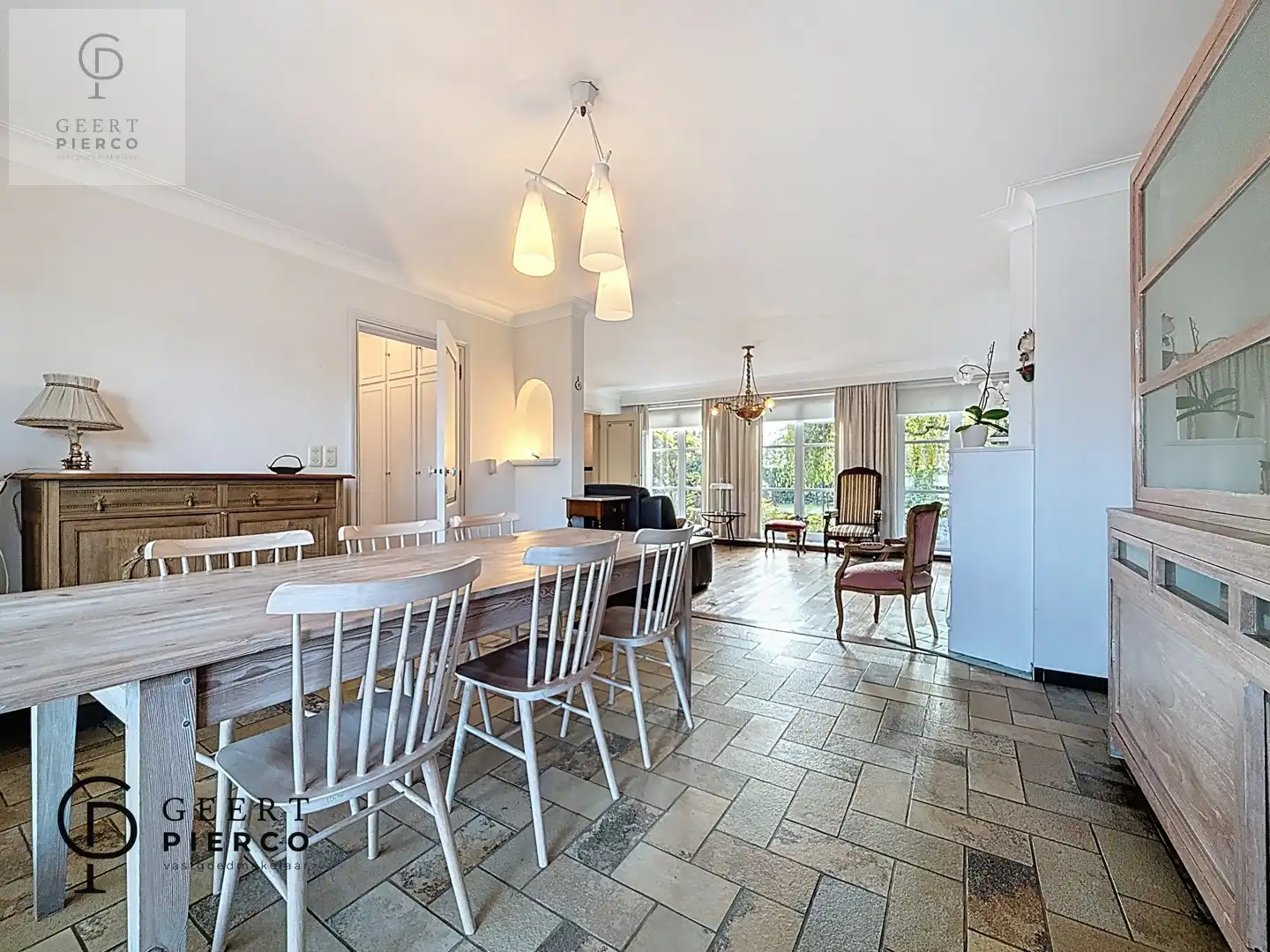 Charmante Villa in het groen foto 12