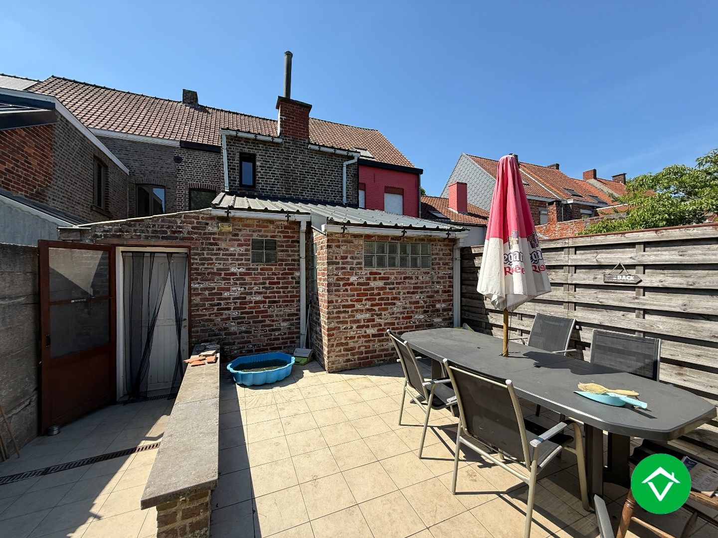 Rijwoning met 3 slaapkamers en tuin te centrum Roeselare foto 8