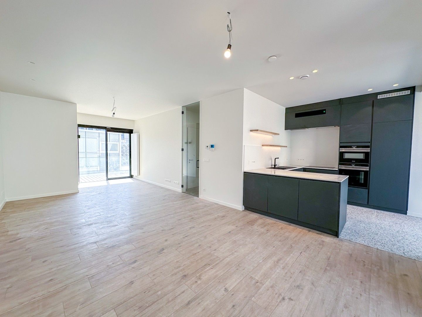 3 slaapkamer nieuwbouwappartement te huur in het centrum van Sint-Niklaas foto 2