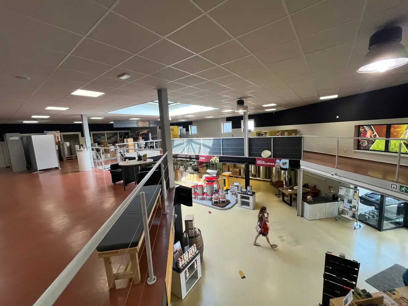 Industrieel-magazijn-logistiek te koop foto 9