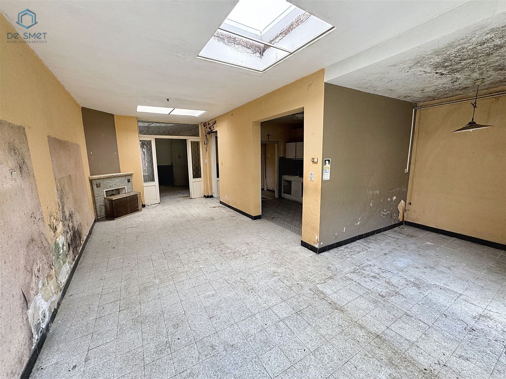 Gebouw met 2 woonentiteiten te koop in hartje Aat veel potentieel! foto 5