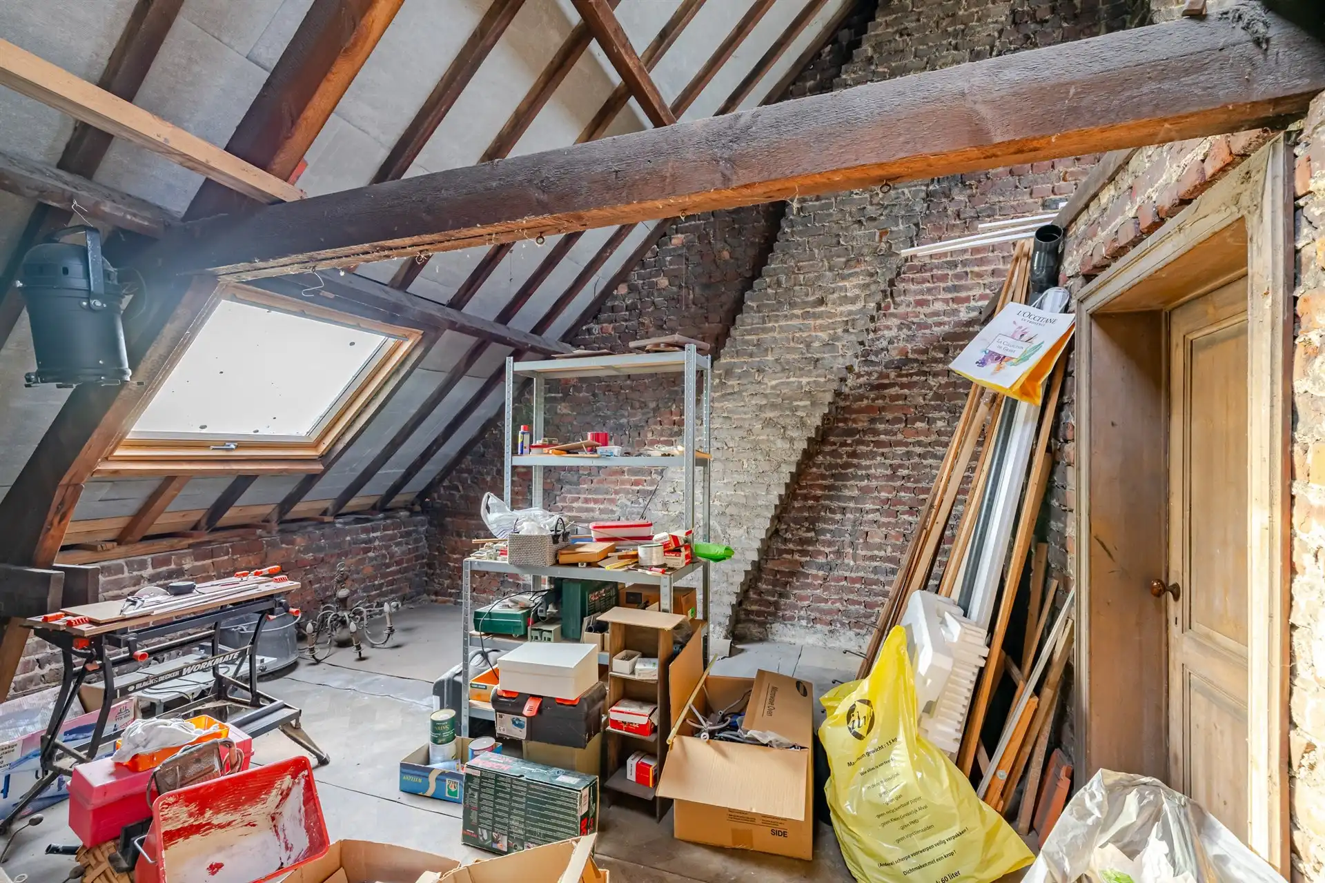 Te renoveren woning met tuin in het centrum van Aalst foto 17