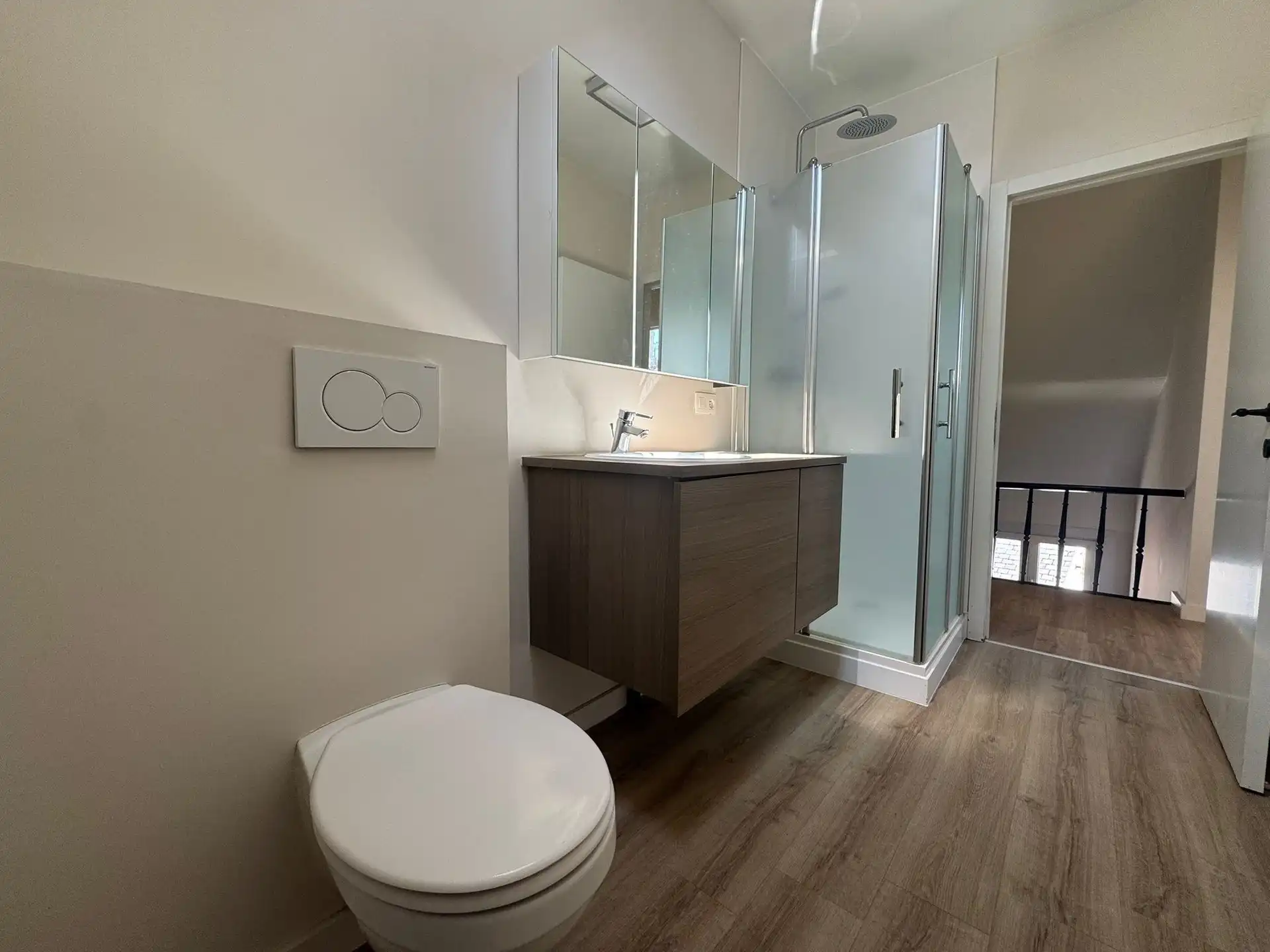 Gerenoveerde bel-etage in het volle stadscentrum foto 17