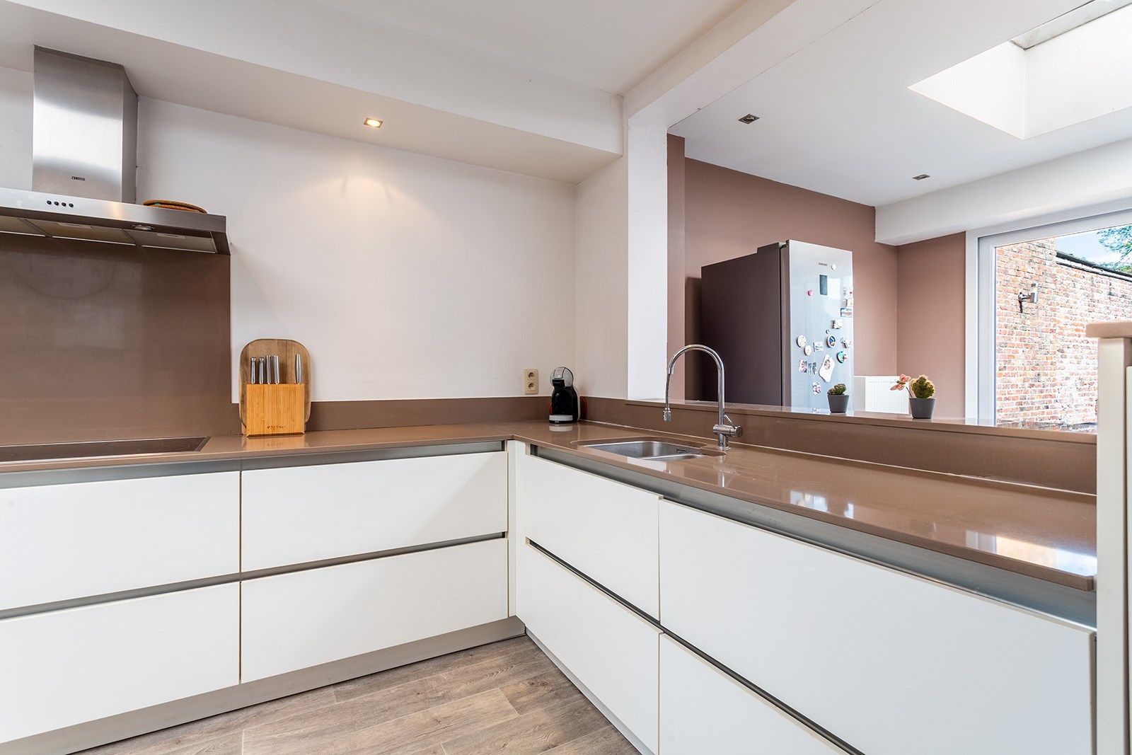 Instapklare woning met 3 slaapkamers en grote zonnige tuin foto 5
