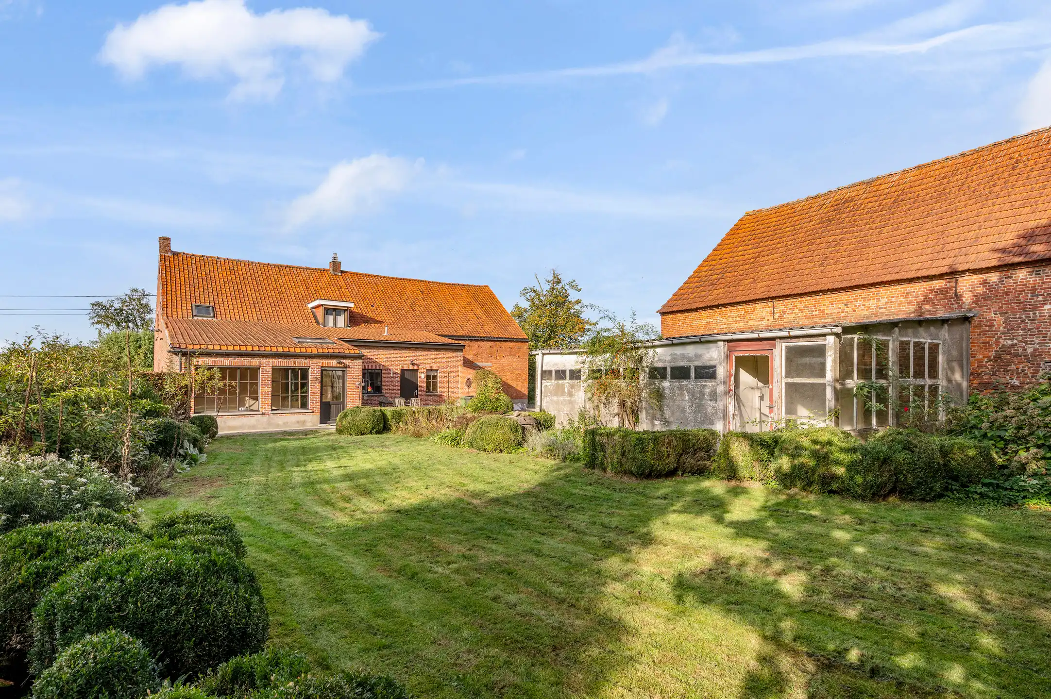 Karaktervolle boerderij met bijgebouw en schuur, met flexibele aankoopmogelijkheden tot ca. 3,57 ha foto 5