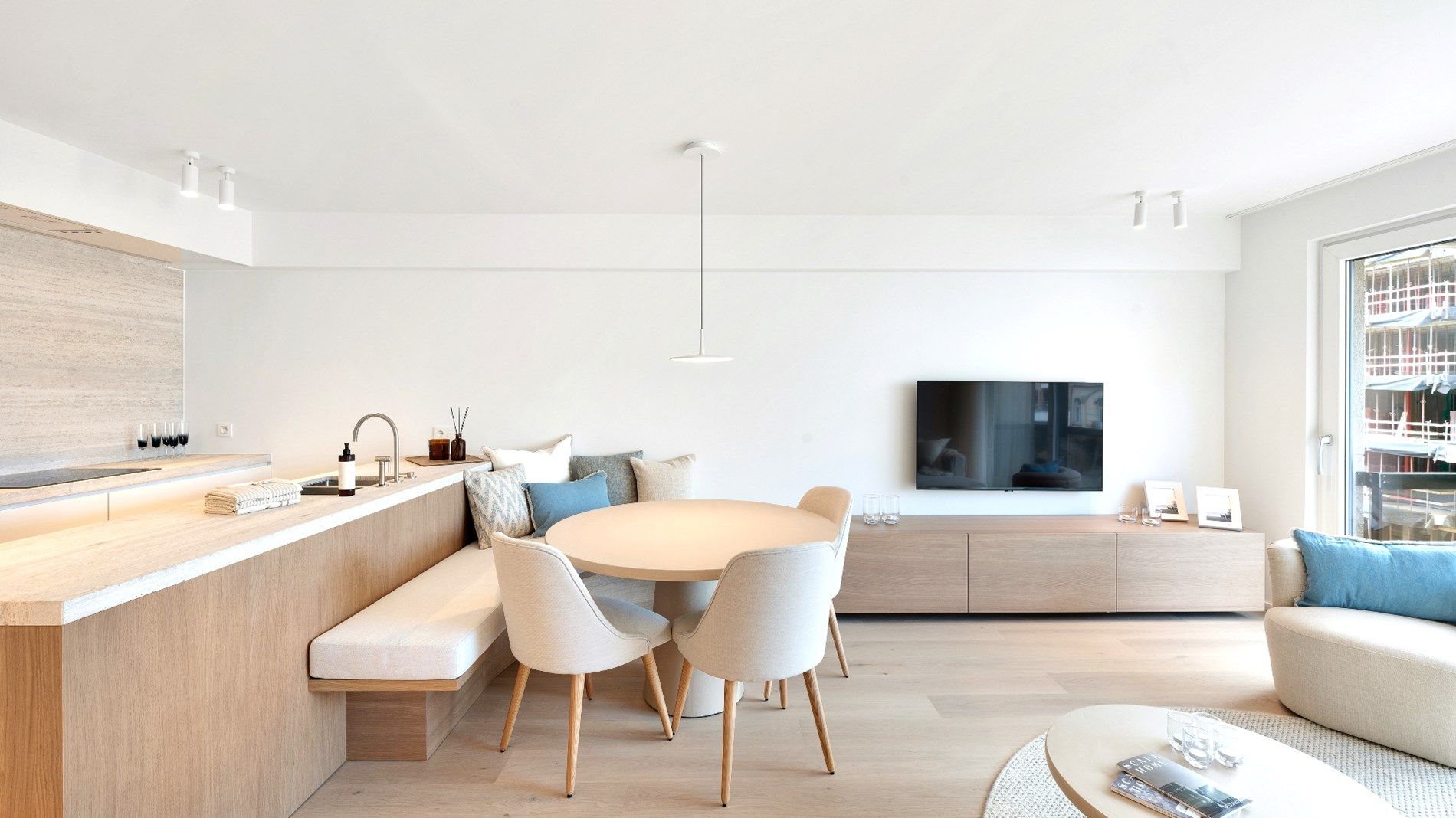 Subliem gerenoveerd appartement in centrum Knokke foto 3