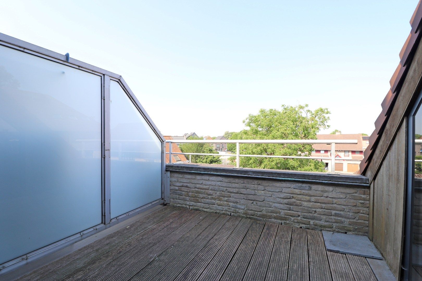 Verzorgd appartement in hartje Meulebeke foto 6