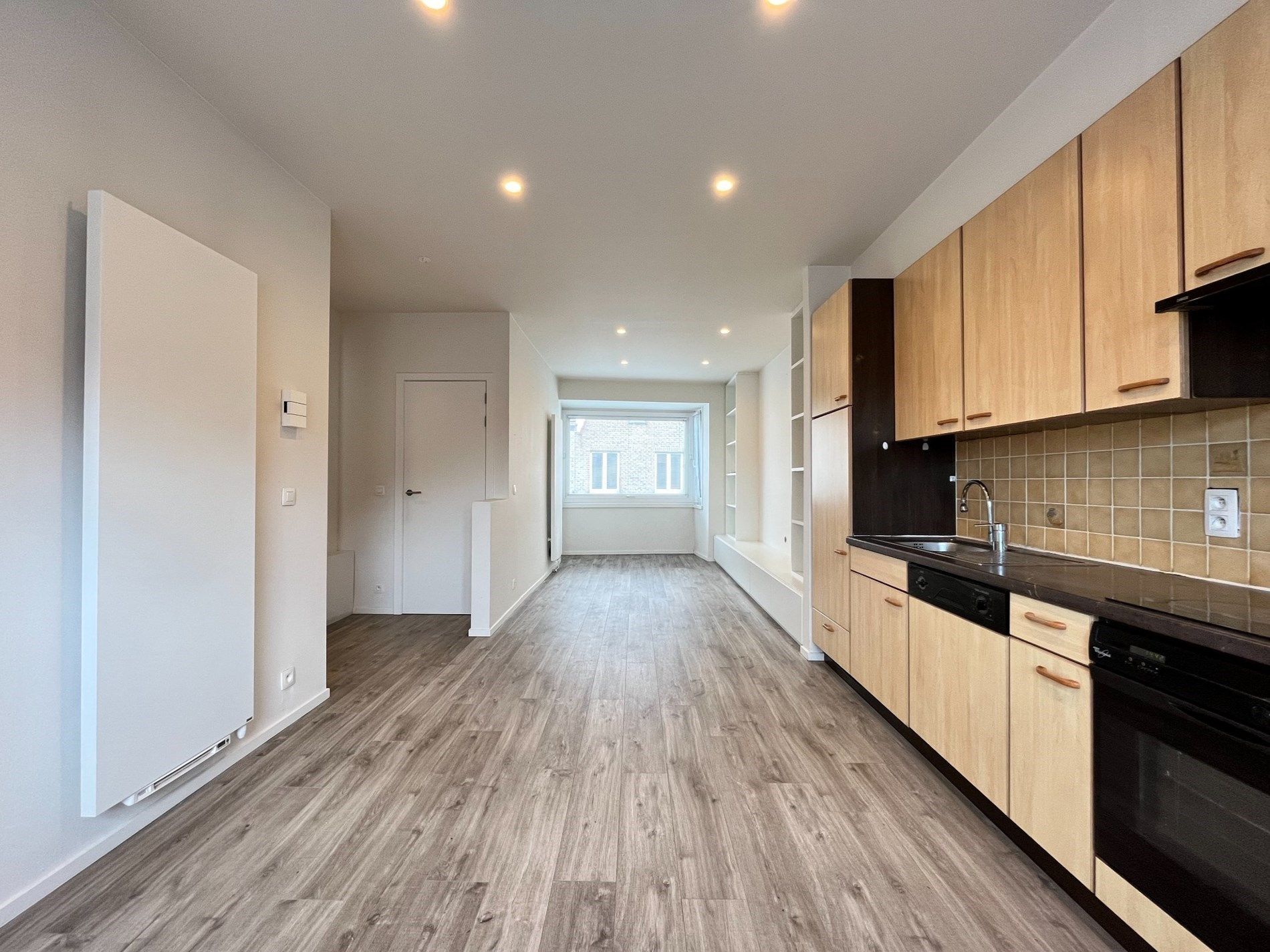 Interessant woonhuis met 4/5 kamers en een garage te Heist foto 2