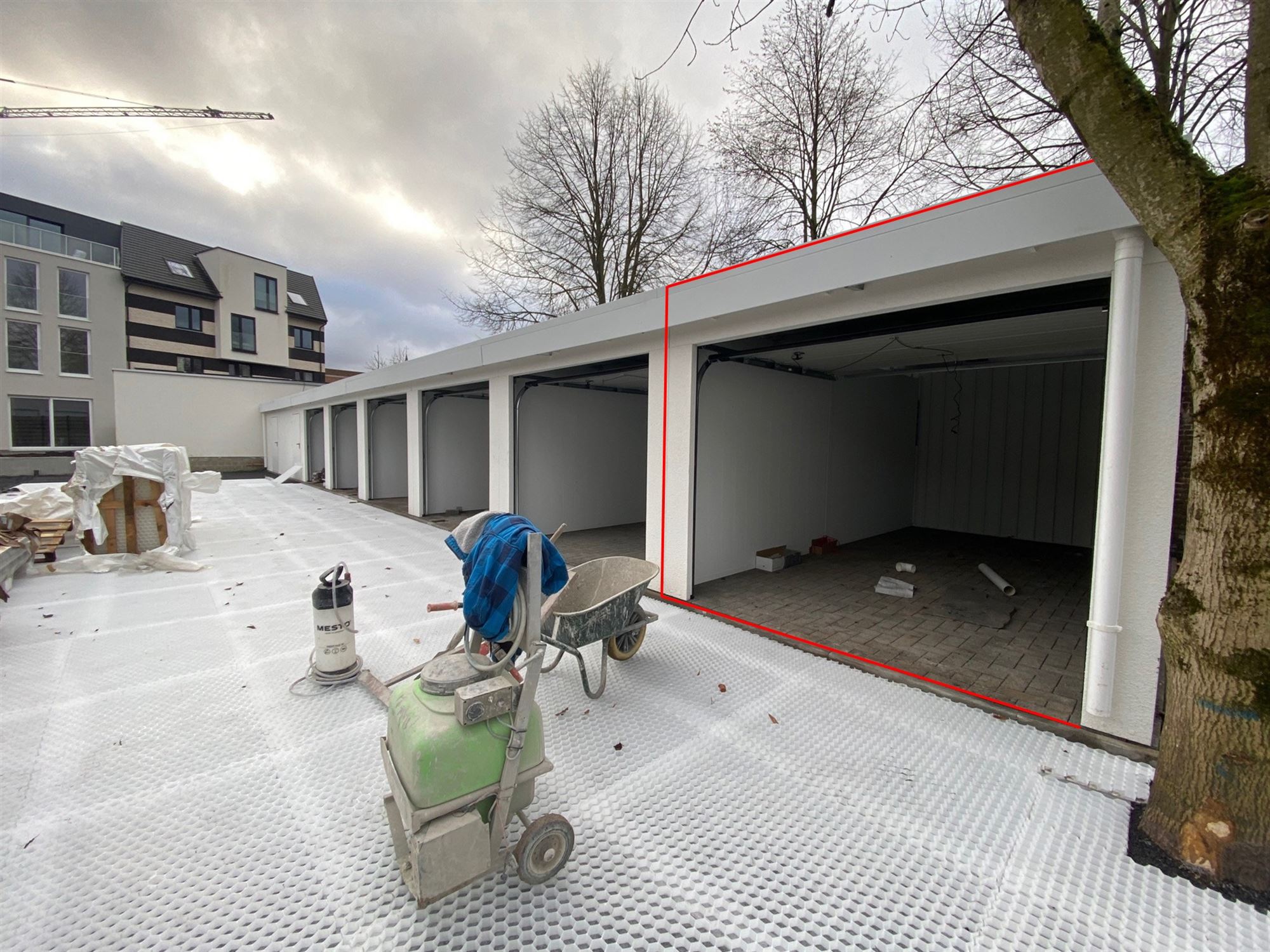 Bovengrondse garagebox in centrum  Evergem  foto 3