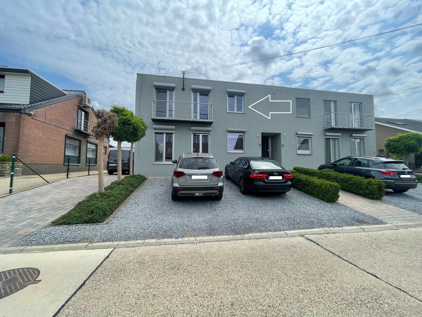 Mooi instapklaar appartement met 3 slaapkamers, ruim terras en tuintje gelegen in Waltwilder. foto {{pictureIndex}}