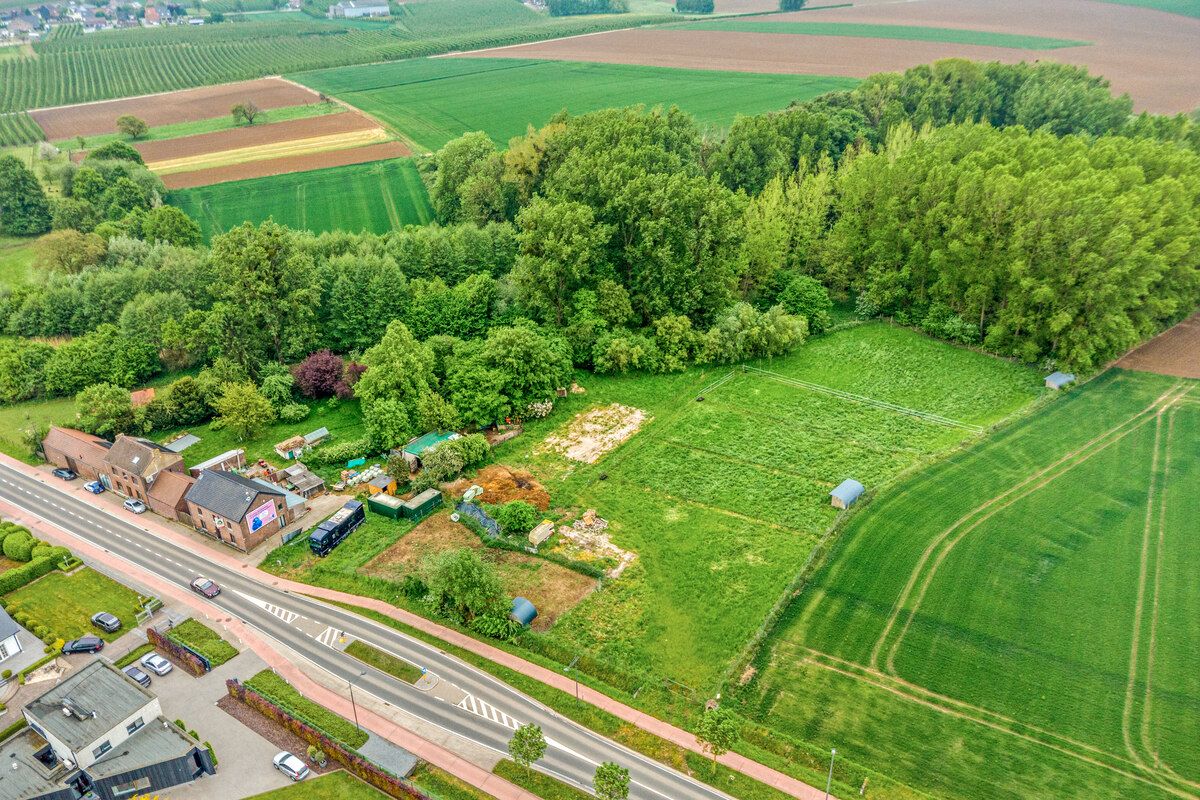 Gerenoveerde woning op een perceel van 94are