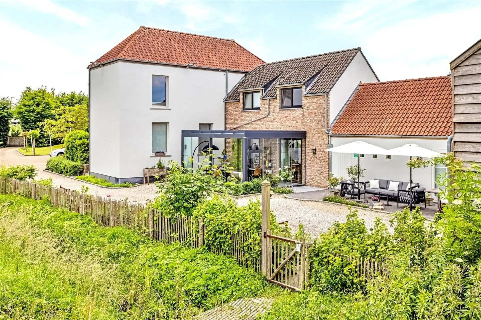 UNIEK gelegen prachtig energiezuinig LANDHUIS (ideale B&B). foto 4
