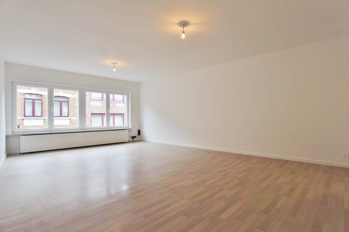 Appartement in het centrum van Sint-Truiden foto 2