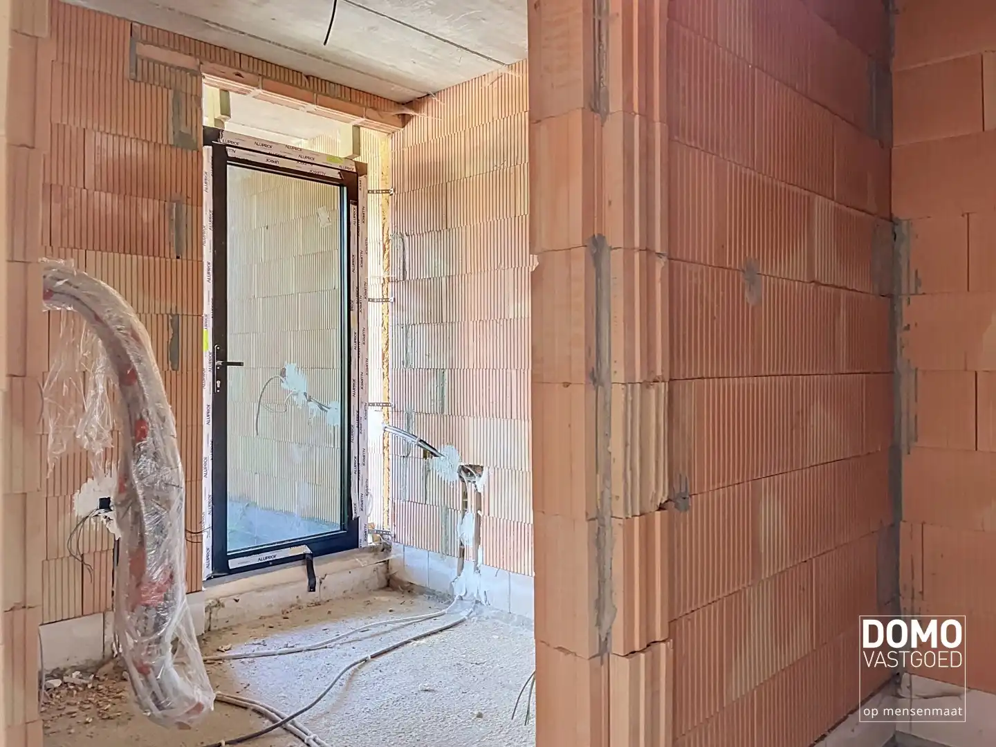 MODERNE NIEUWBOUWWONING IN AANBOUW TE KURINGEN foto 6