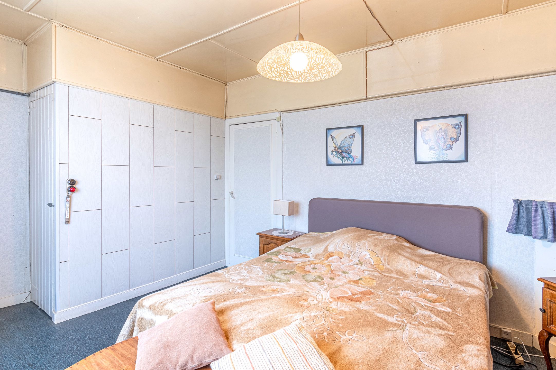 Knusse te renoveren woning met garage foto 12