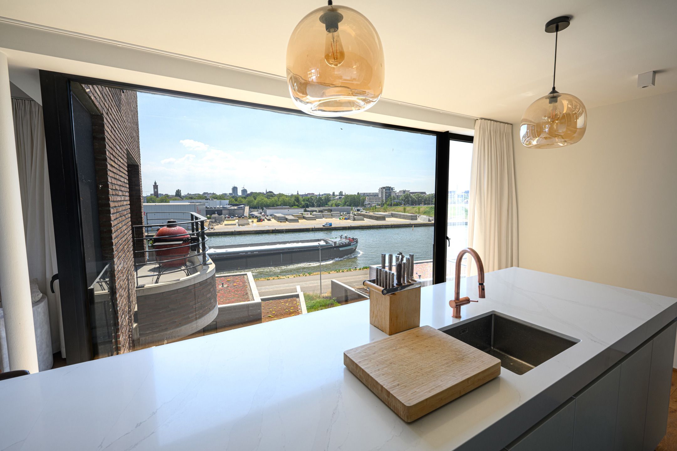 Riant appartement met ruime terrassen en 3 slaapkamers foto 3