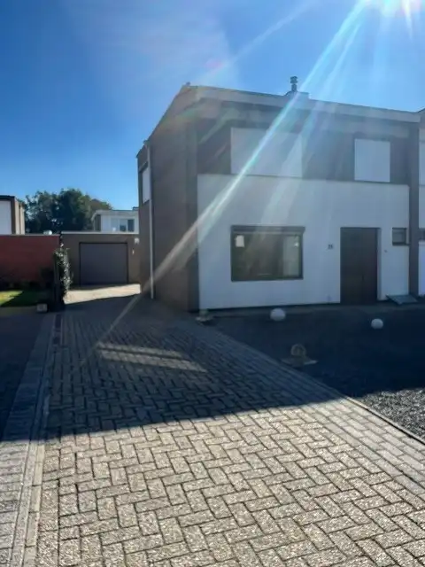 Charmant huis te koop aan de Rodenbachstraat in Hamont-Achel - Ideaal met 2 slaapkamers, bureau, kelder en garage voor uw comfort! foto 28