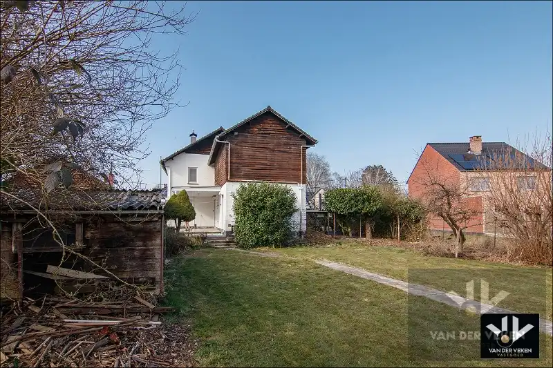 Bouwgrond +- 10 aren (huidige woning wordt afgebroken door de huidige eigenaars) voor open bebouwing op een rustige, maar zeer goed bereikbare locatie in het charmante Diepenbeek foto 10