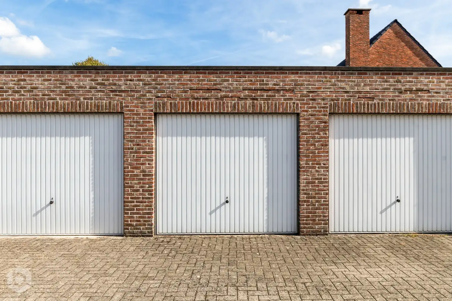 Instapklaar appartement met 2 slpkrs, riant terras en garage foto 15