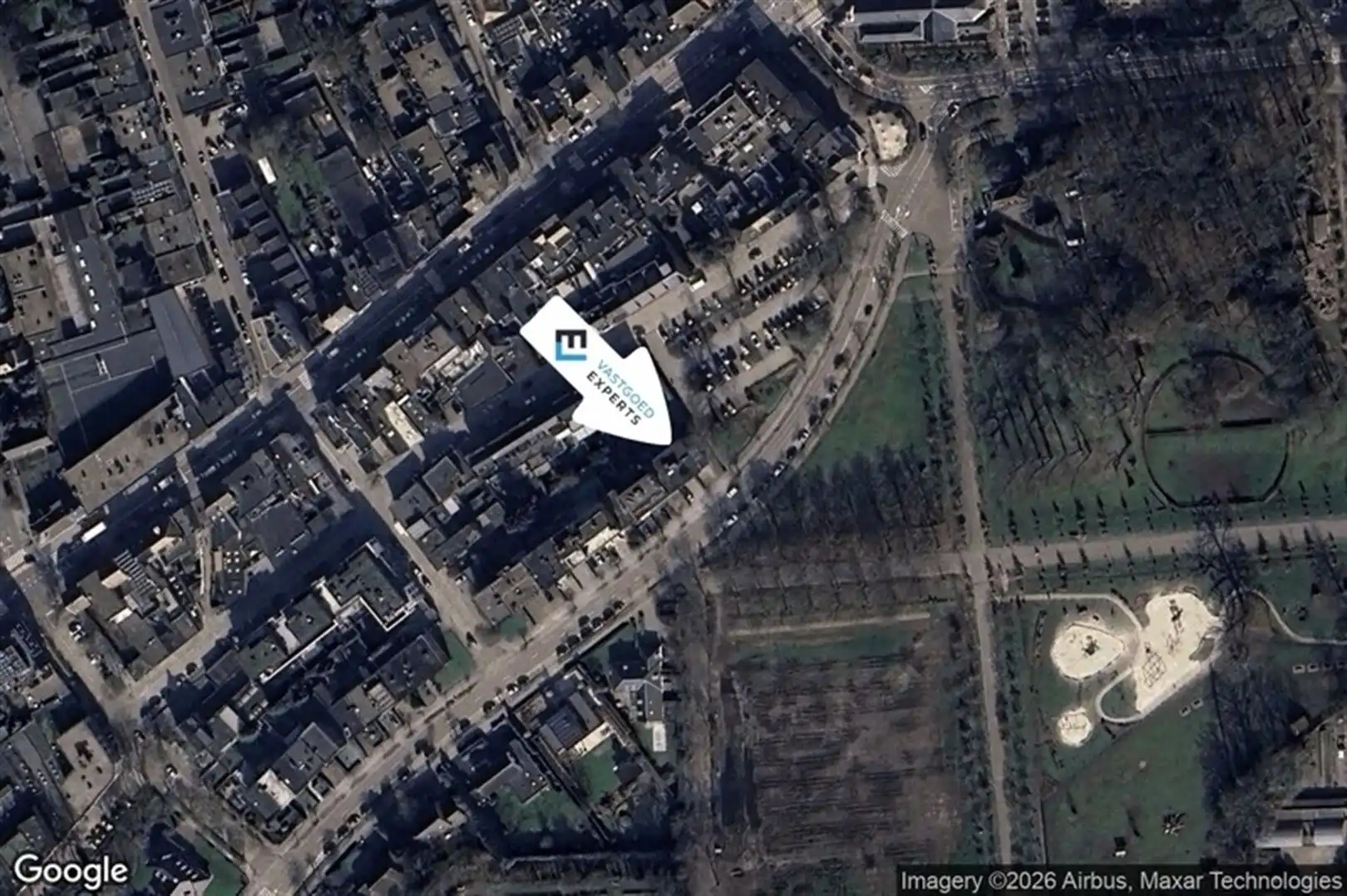 Hoekappartement met 2 slaapkamers en lift in het centrum foto 23