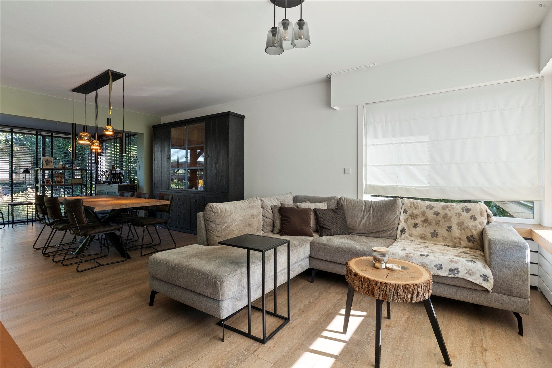 Energievriendelijke open bebouwing op brede grond van 807m² foto 4