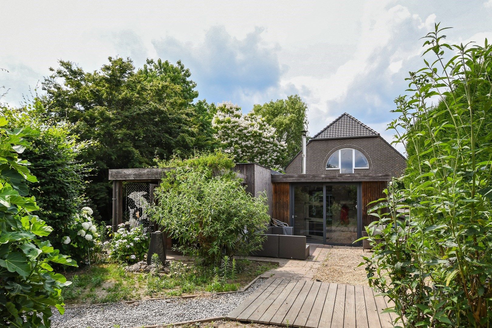 Handelspand met zorgwoning op commerciële A-locatie! foto 7