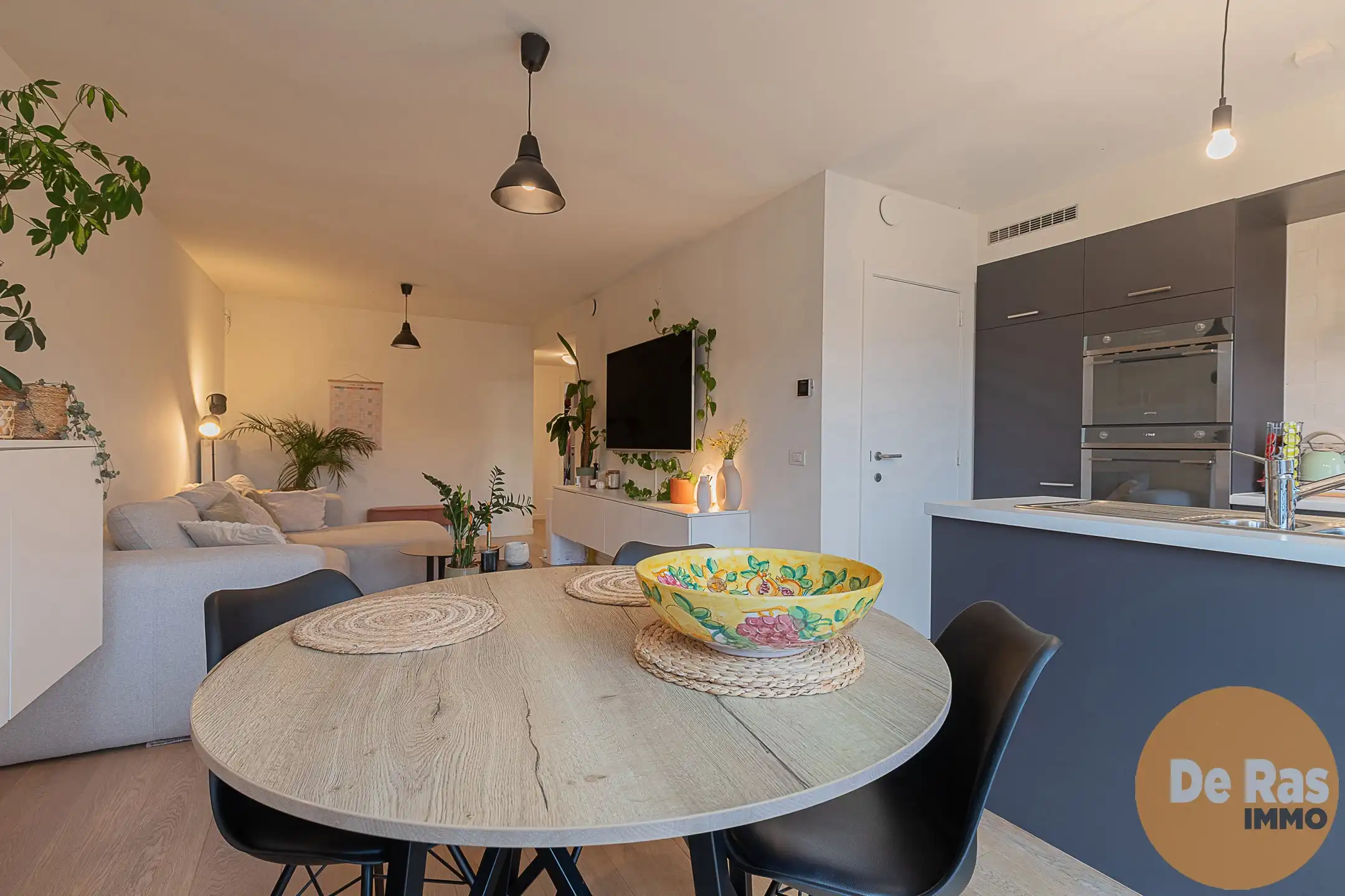 GENT - Prachtig appartement met 3 kamers en autostaanplaats foto 7