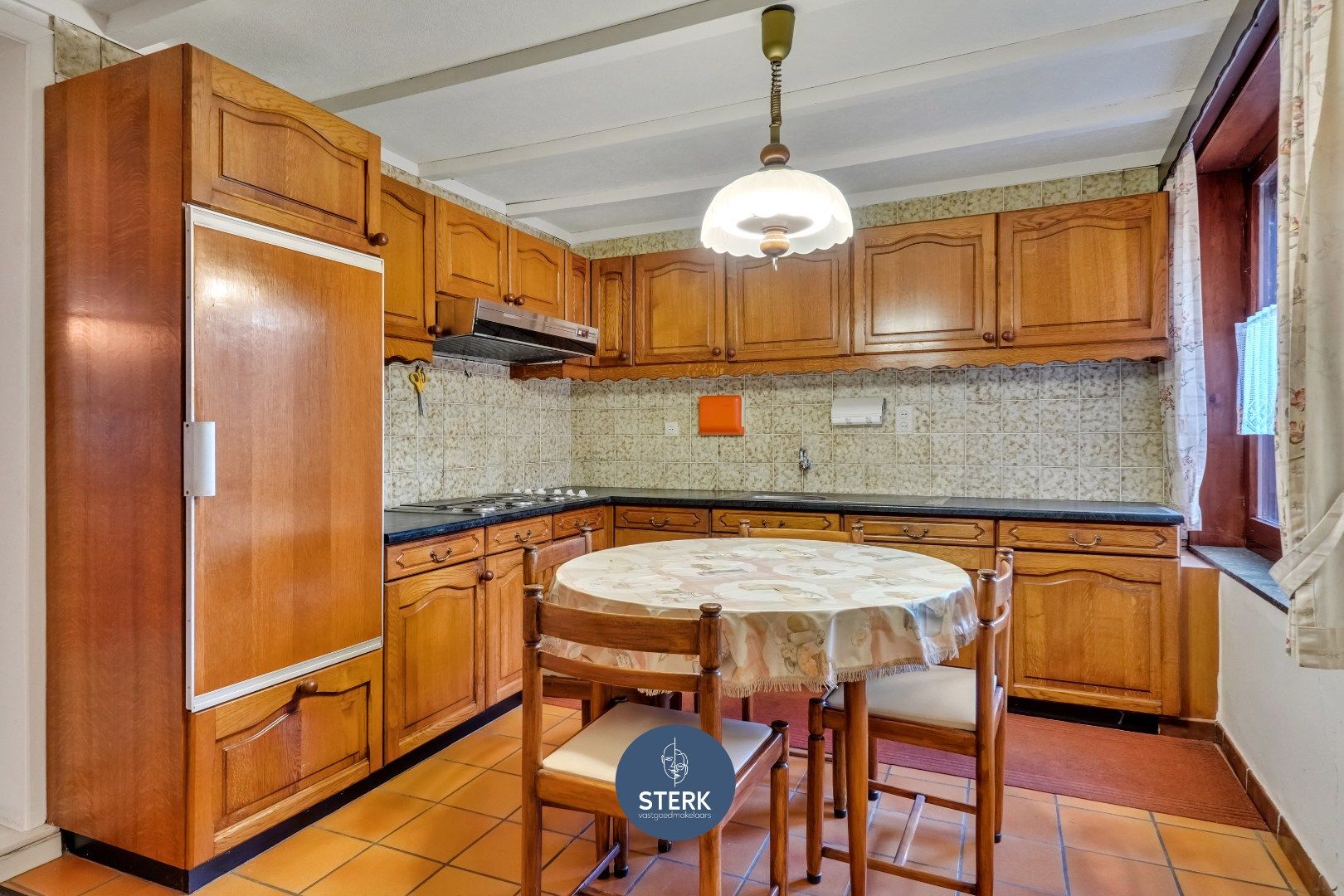 OP TE KNAPPEN GEZINSWONING AAN DE MAAS TE UIKHOVEN !  foto 9