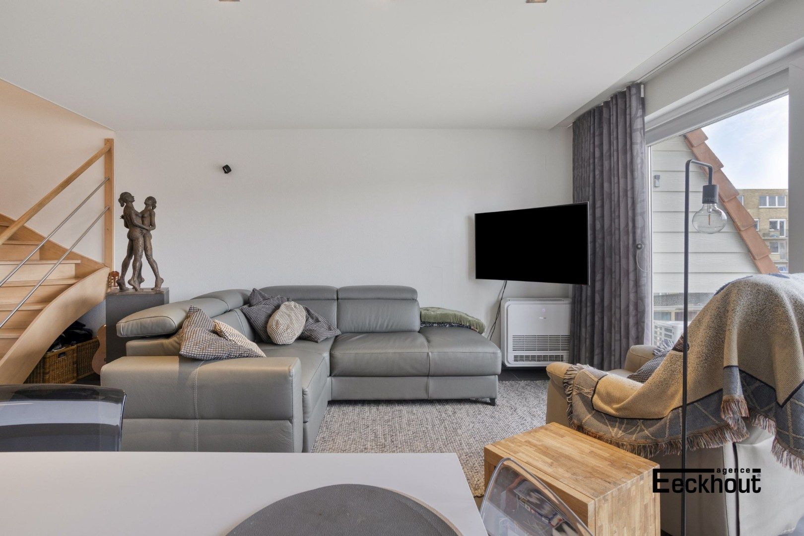 Modern en verzorgd duplexappartement vlakbij het strand te Bredene foto 3