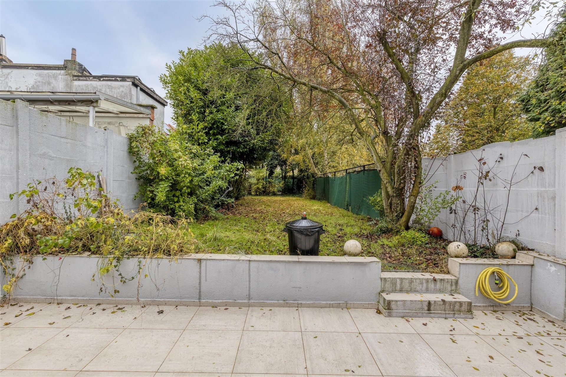 Gerenoveerd handelshuis met 4 tot 6 slaapkamers en zonnige tuin. foto 16