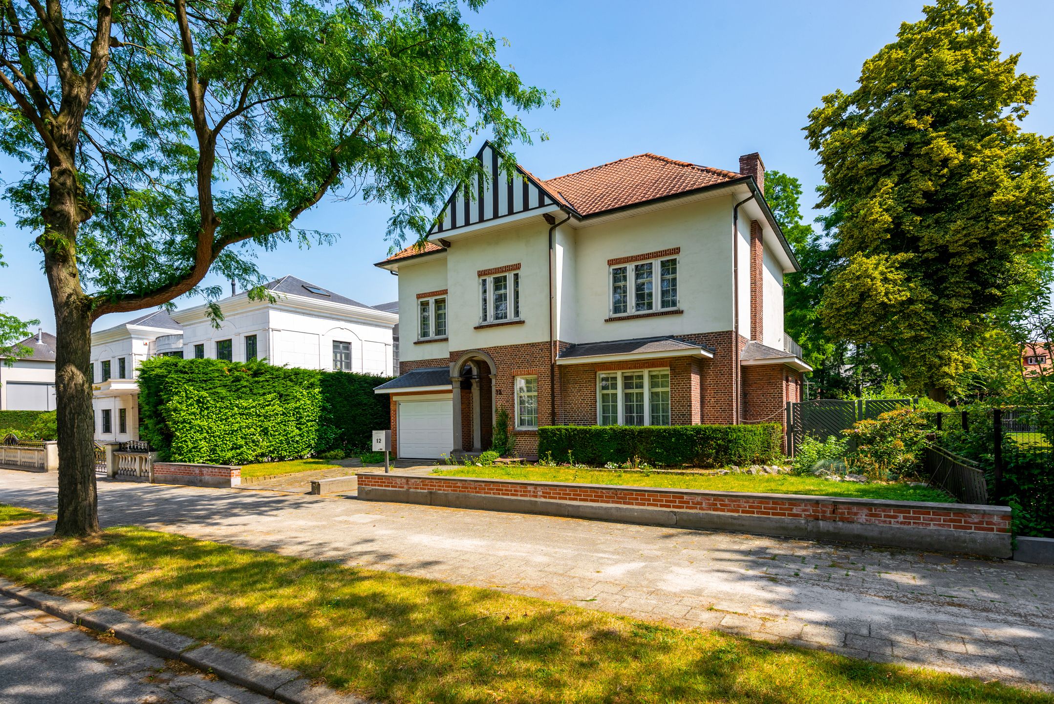 Hoofdfoto van de publicatie: Engelse cottage villa aan Park den Brandt. 