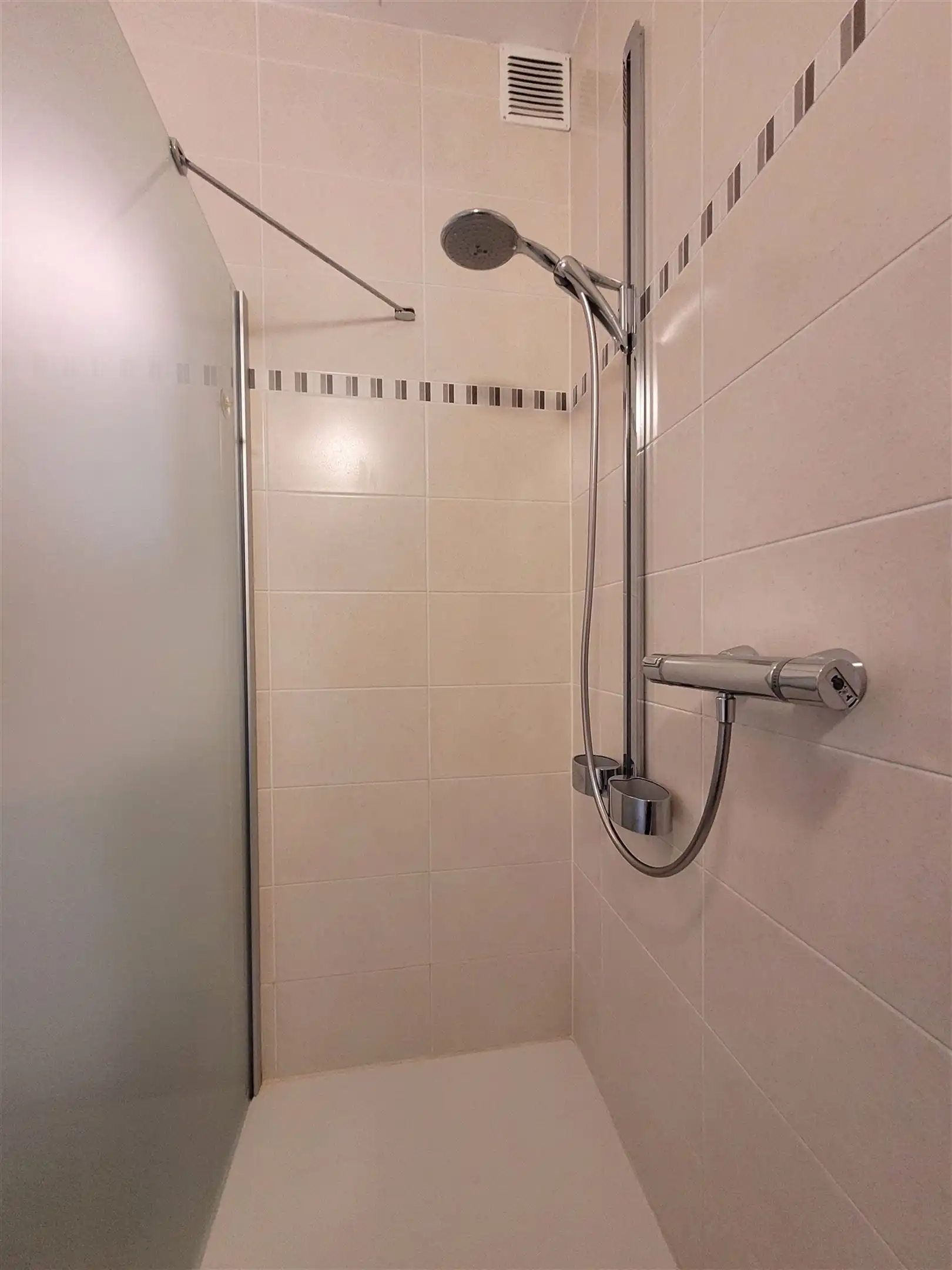 Gemeubeld 2-slaapkamerappartement in Westende-Bad foto 15
