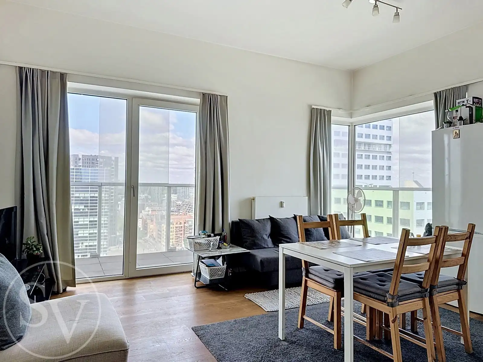 Appartement te koop foto {{pictureIndex}}