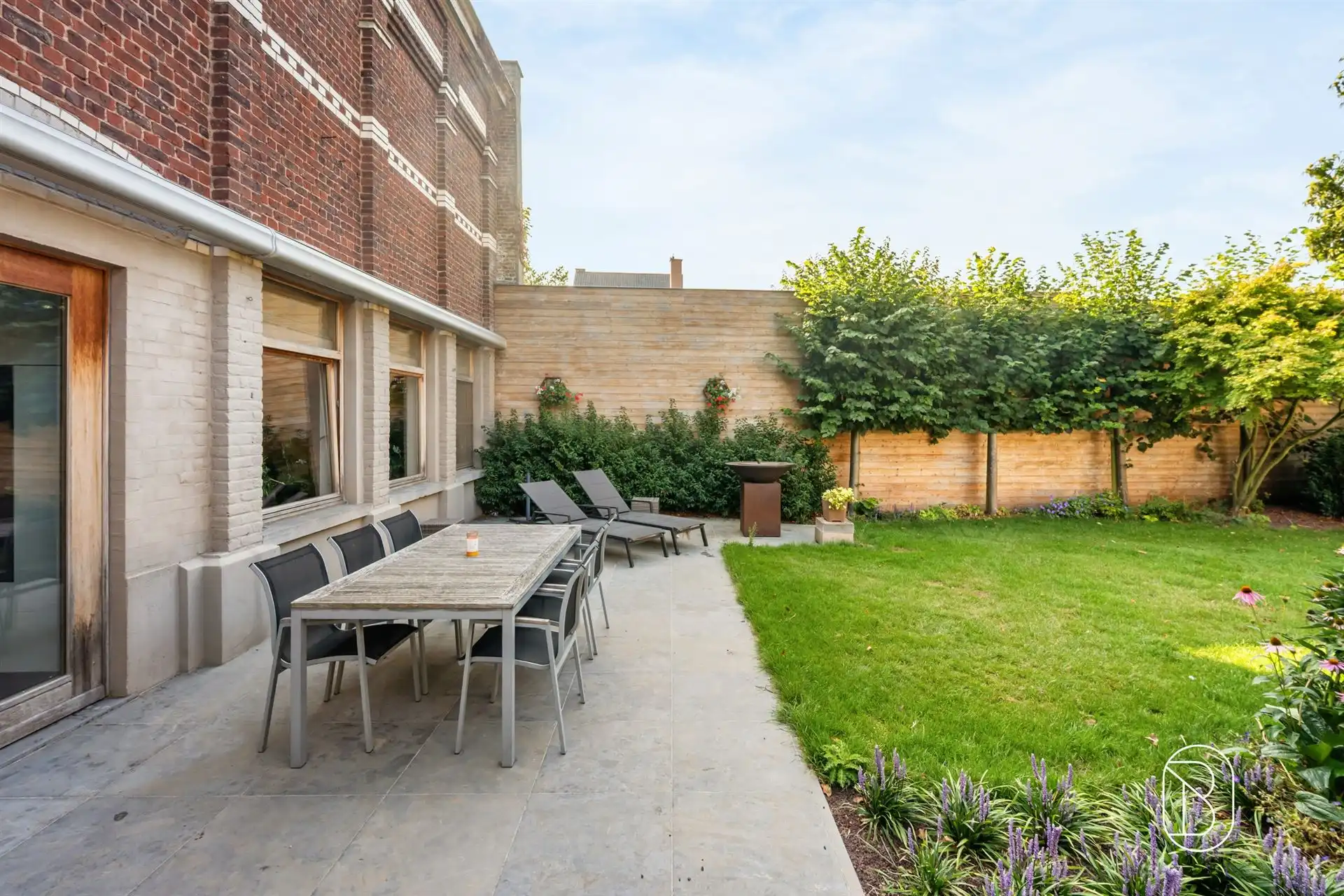 Statige herenwoning (met 2 wooneenheden) & mooie stadstuin foto 4