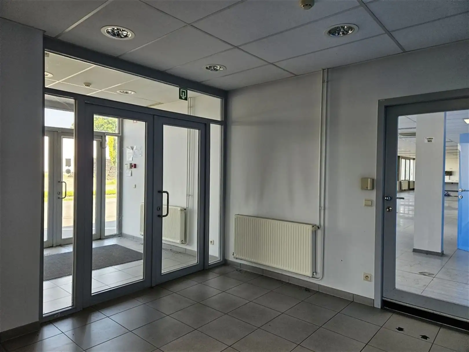 Polyvalente magazijnen/kantoren foto 21