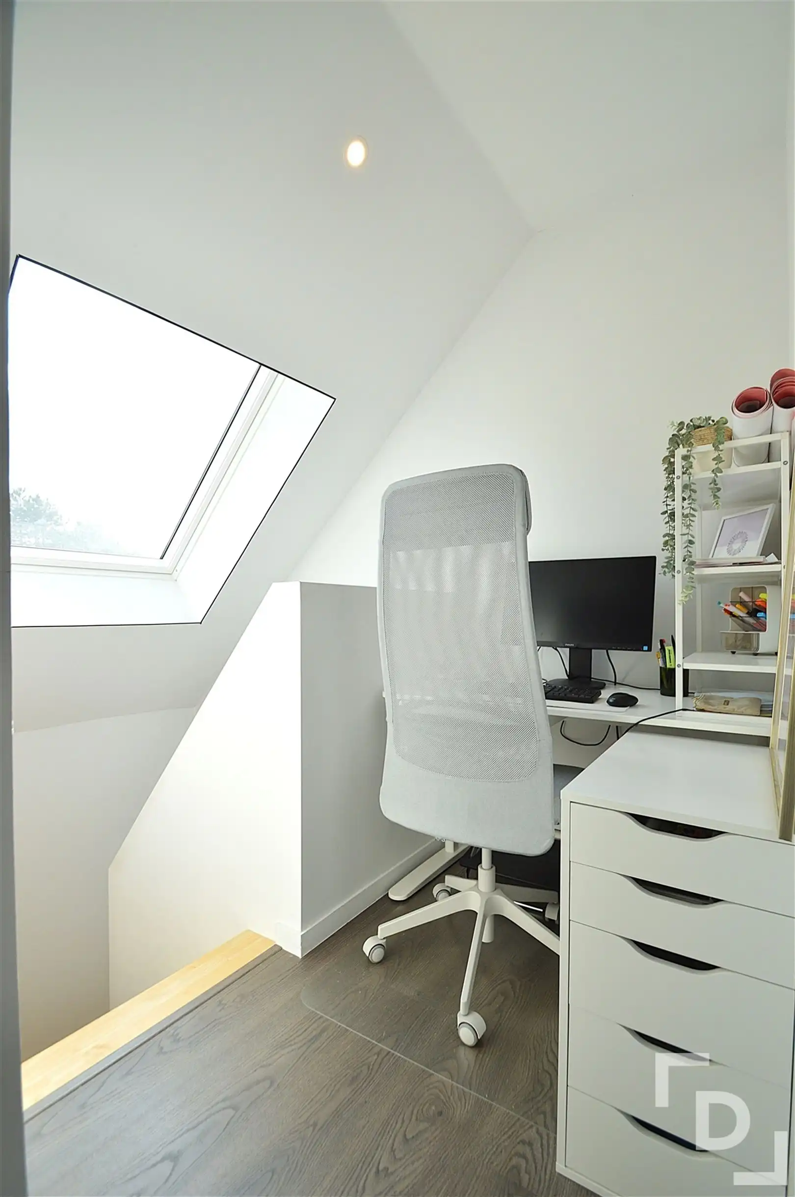 Ruim duplex-appartement te huur in Ieper foto 13