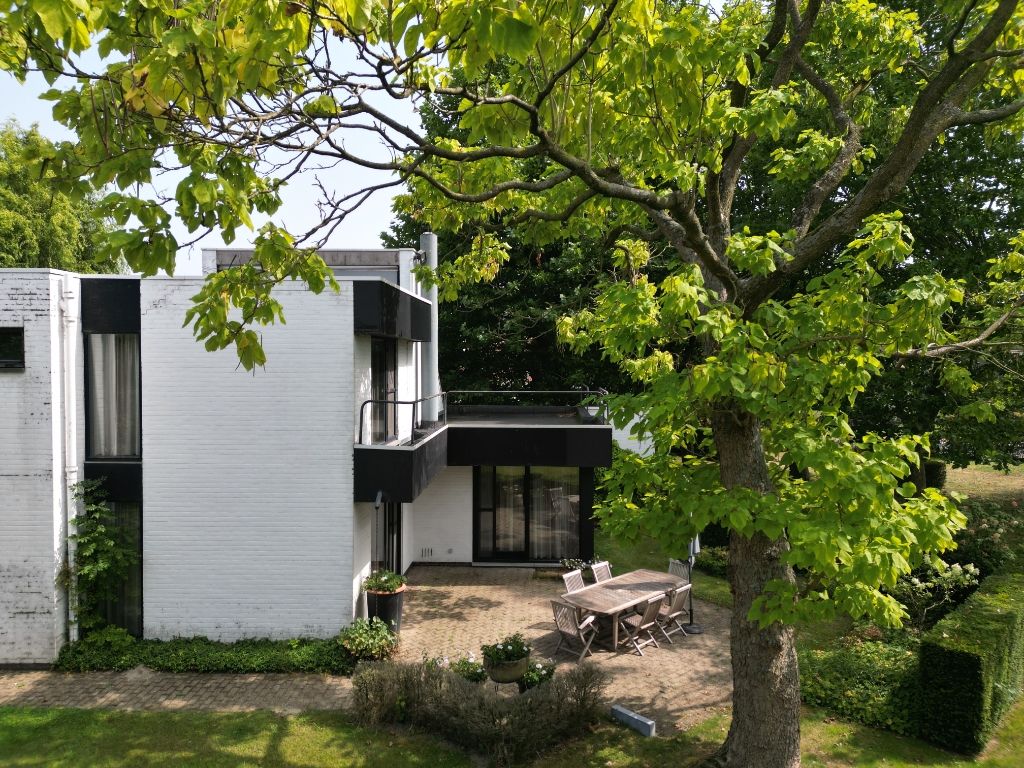 ()=>{if(producerUpdateValueVersion(node),producerAccessed(node),node.value===ERRORED)throw node.error;return node.value} Spinhoutstraat 6 - 9930 Zomergem
