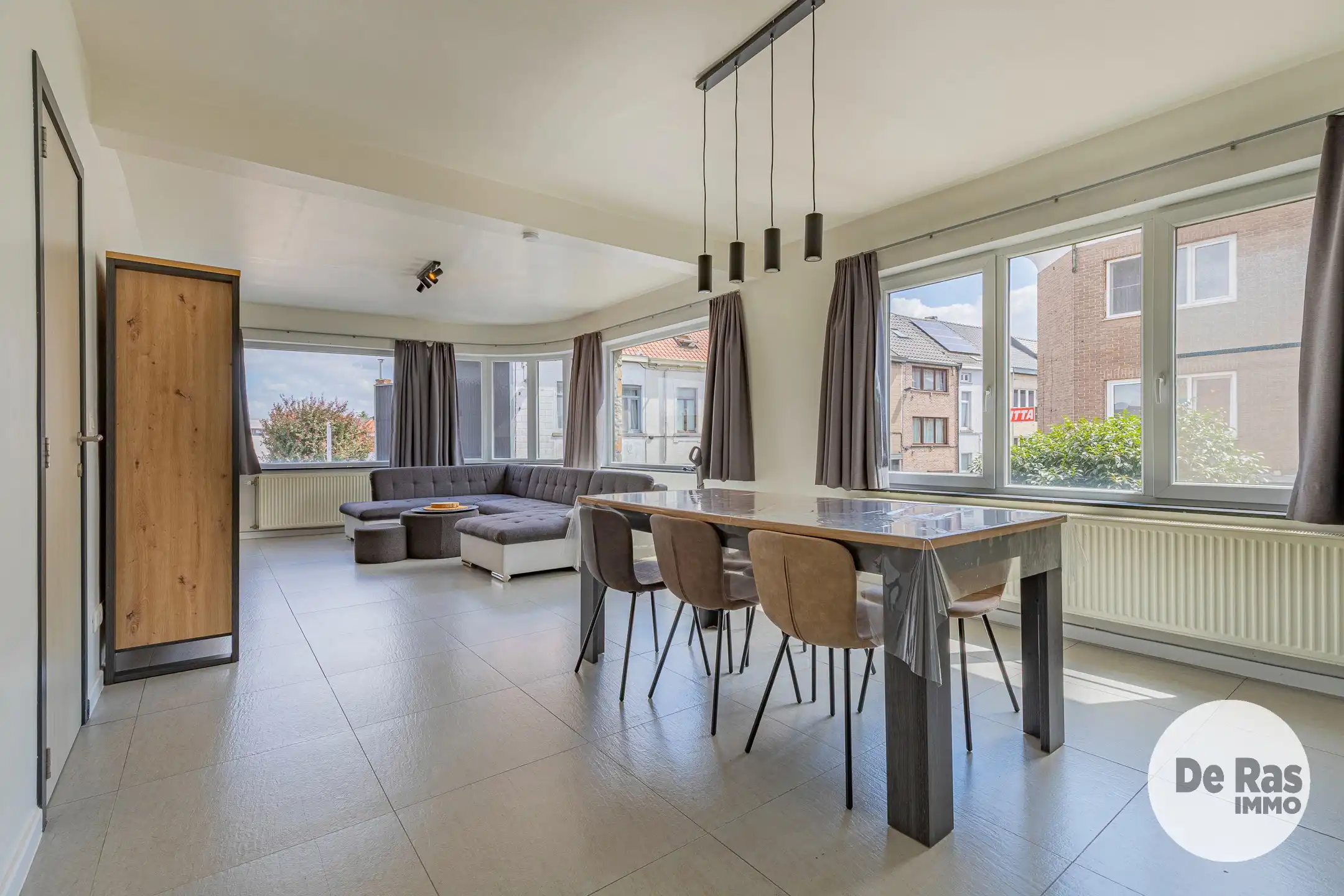 AALST - instapklaar appartement met 2 slpk in centrum Aalst! foto {{pictureIndex}}