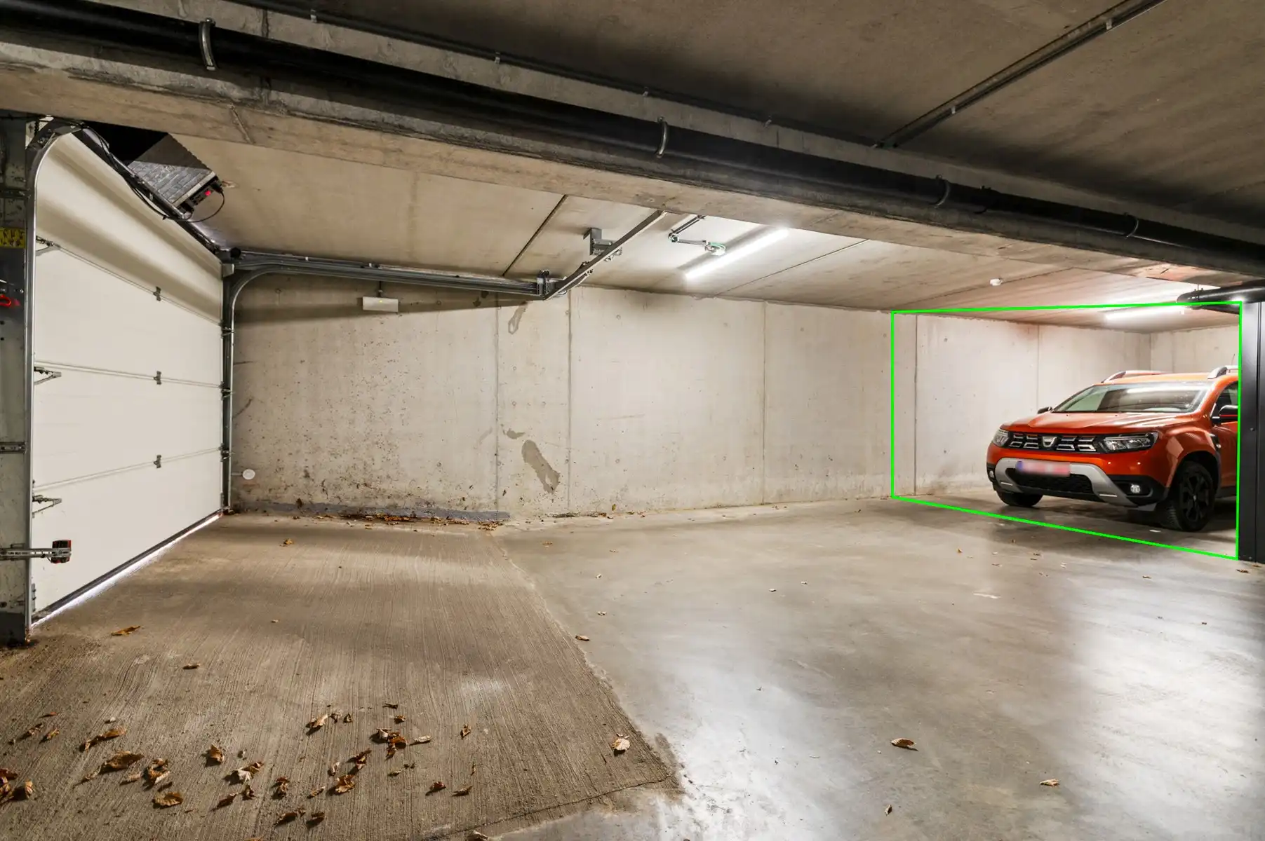 Recent appartement met terras en 2 ondergrondse autostaanplaatsen in het centrum foto 14