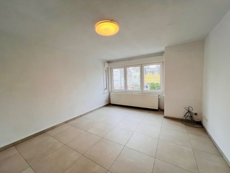 Luchtig gerenoveerd appartement met 2 slaapkamers foto 3