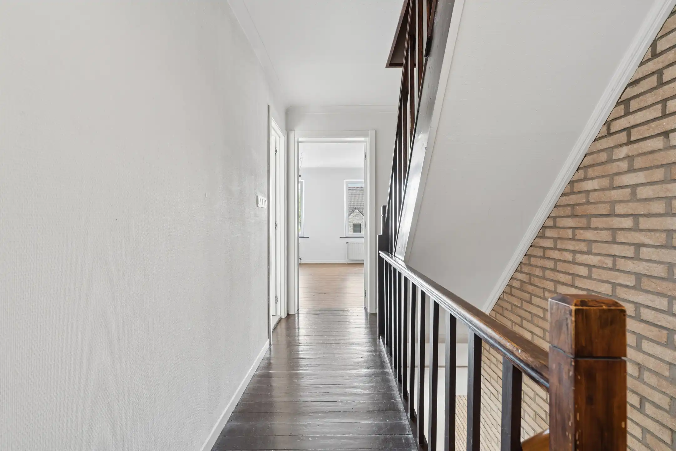 Gezellige, instapklare 2-gevelwoning nabij centrum Okegem foto 13