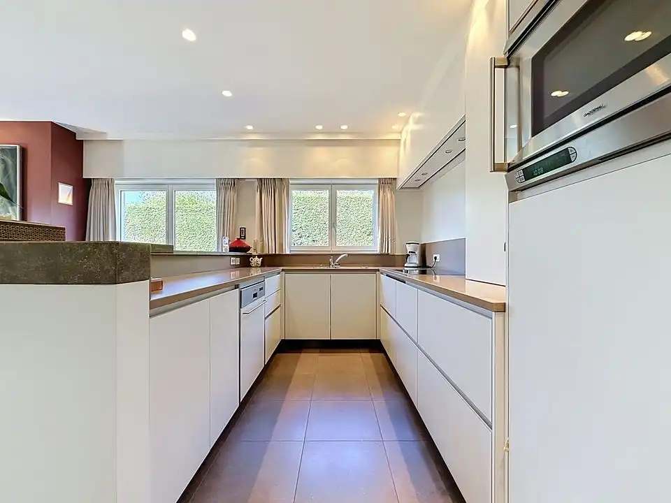 Kom levenslang genieten aan zee in deze instapklare gelijkvloerse villa op uitzonderlijke toplocatie in Oostduinkerke! foto 8
