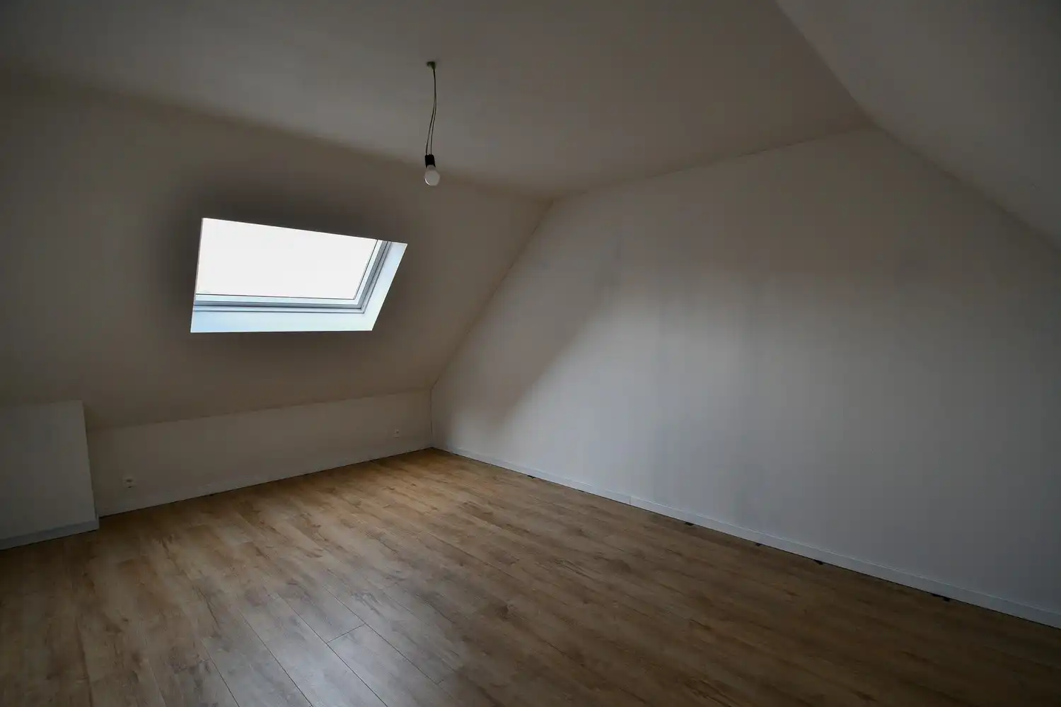 Volledig gerenoveerde charmante dorpswoning met uitmuntende energiescore foto 9
