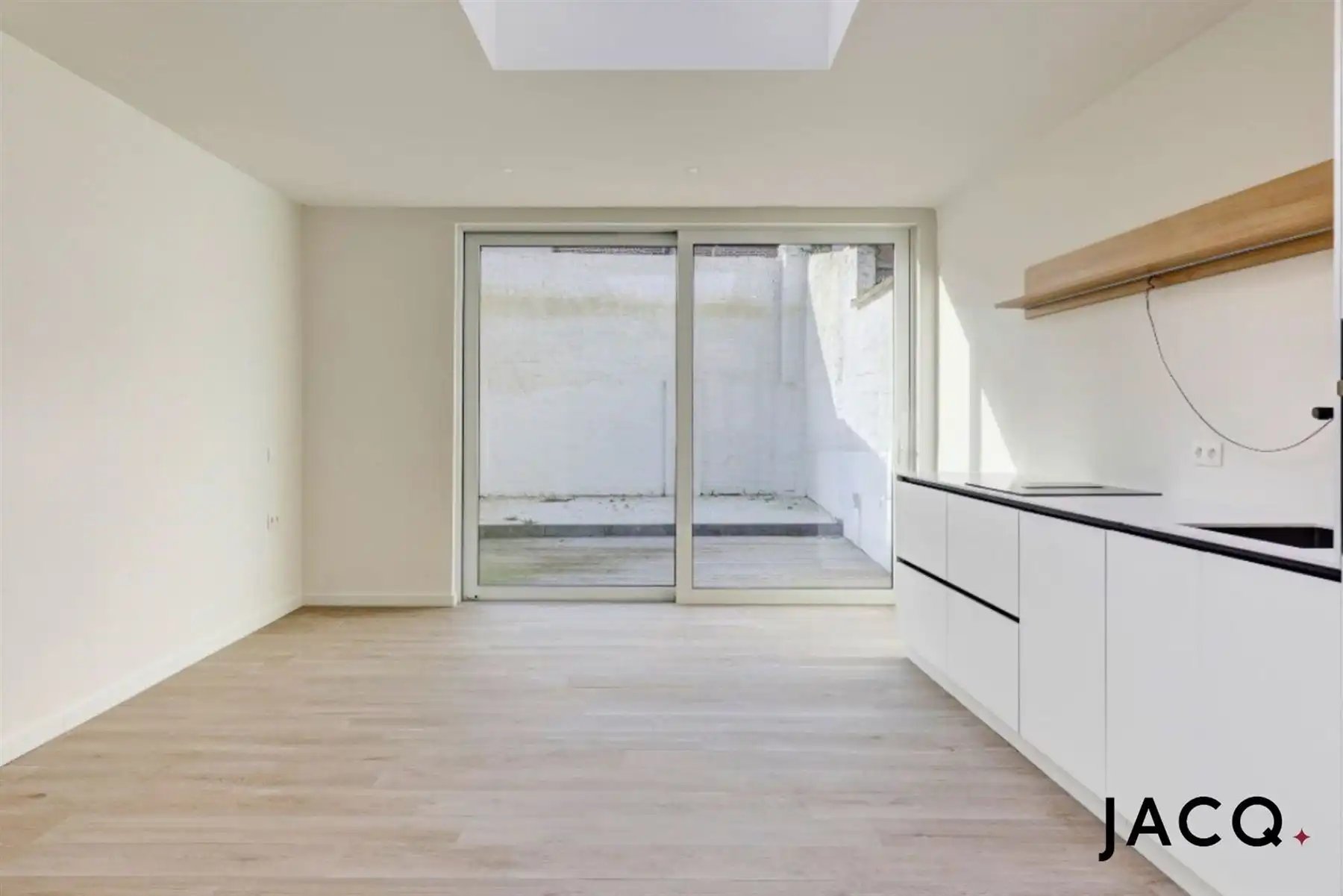 Volledig gerenoveerde woning nabij het centrum! foto 6