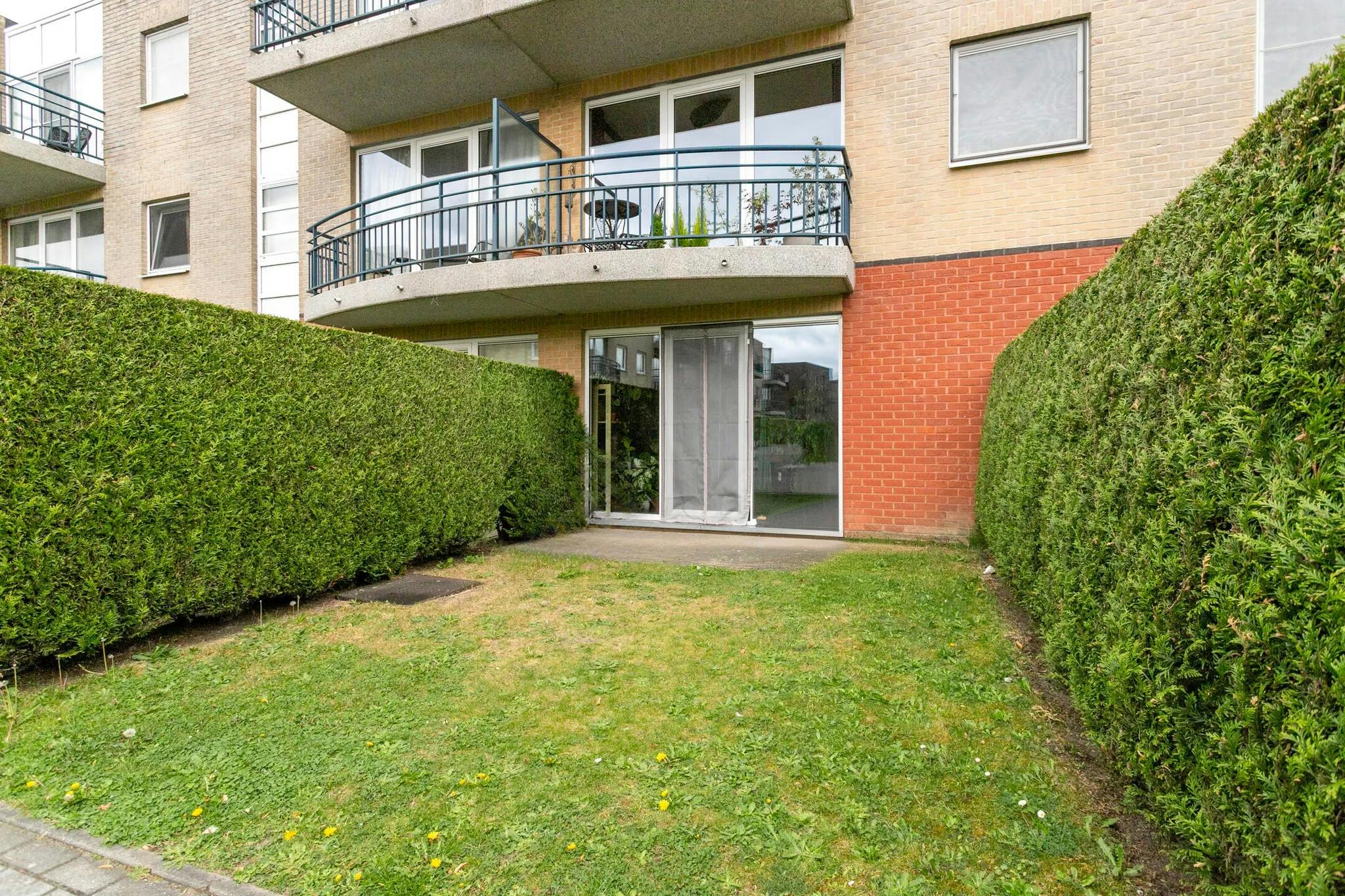 Gelijkvloers appartement met tuin en 2 slaapkamers te koop foto 10