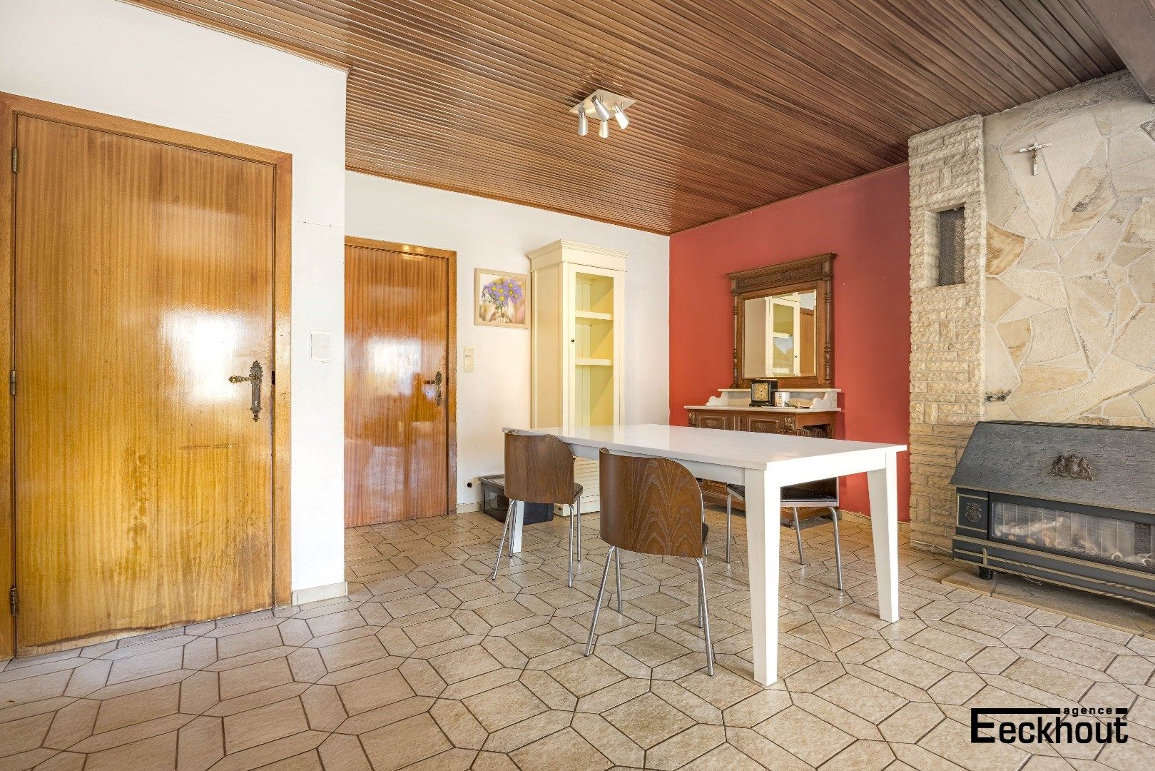 Knusse woning te Gistel met tuin, terras, garage en 3 slaapkamers foto 7
