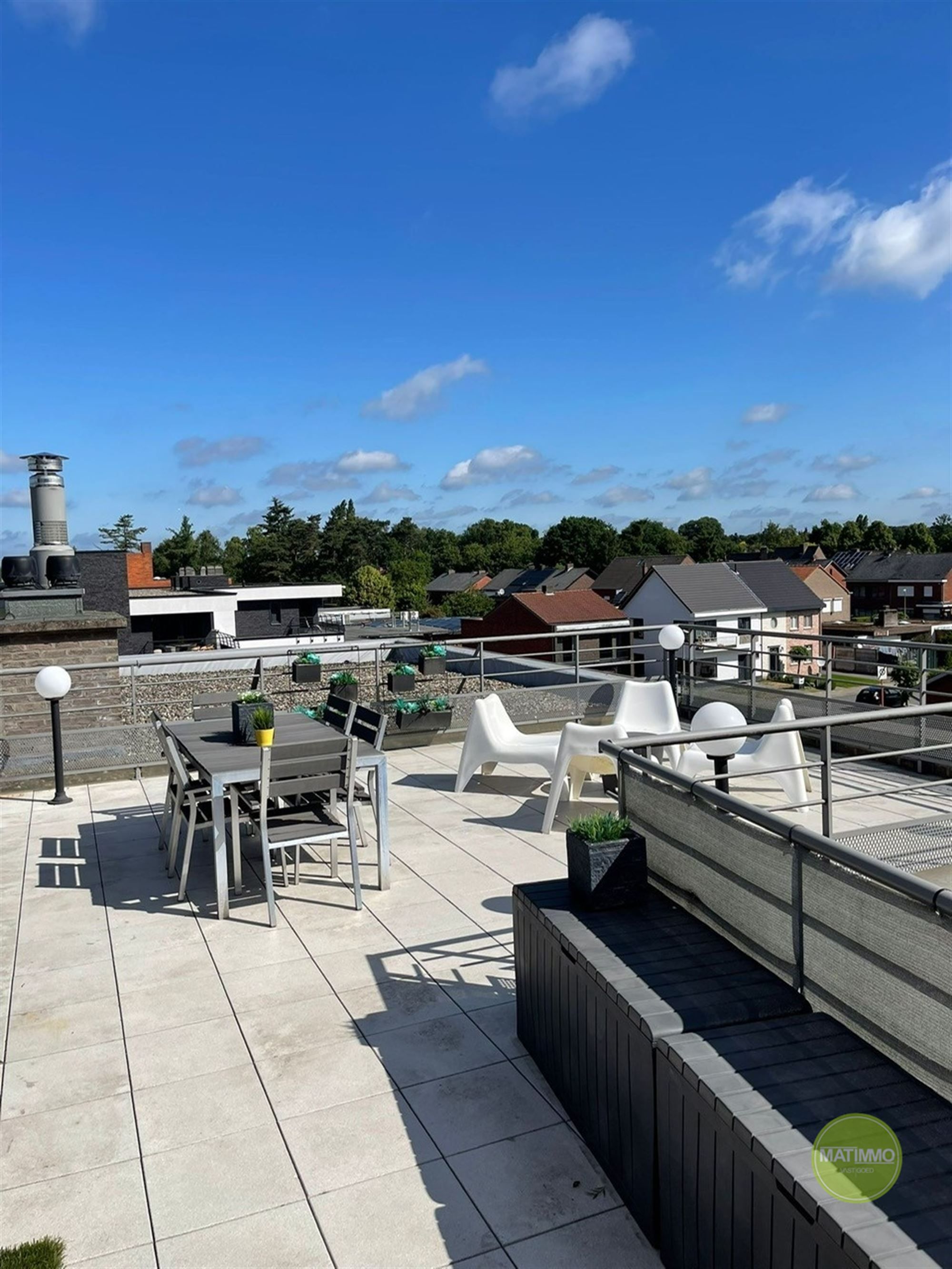 Penthouse met twee slaapkamers en ruim terras te Mol foto 26