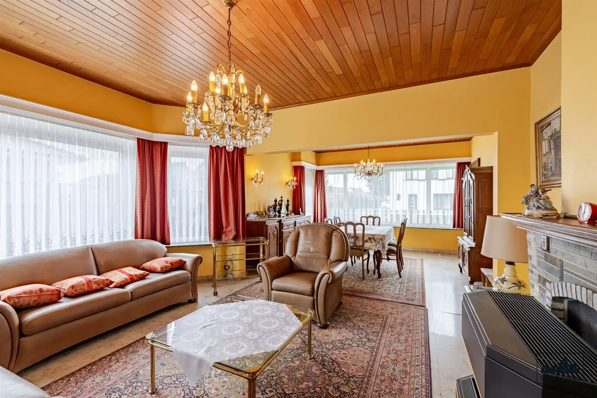 Open bebouwing met 3 slaapkamers op toplocatie foto 5